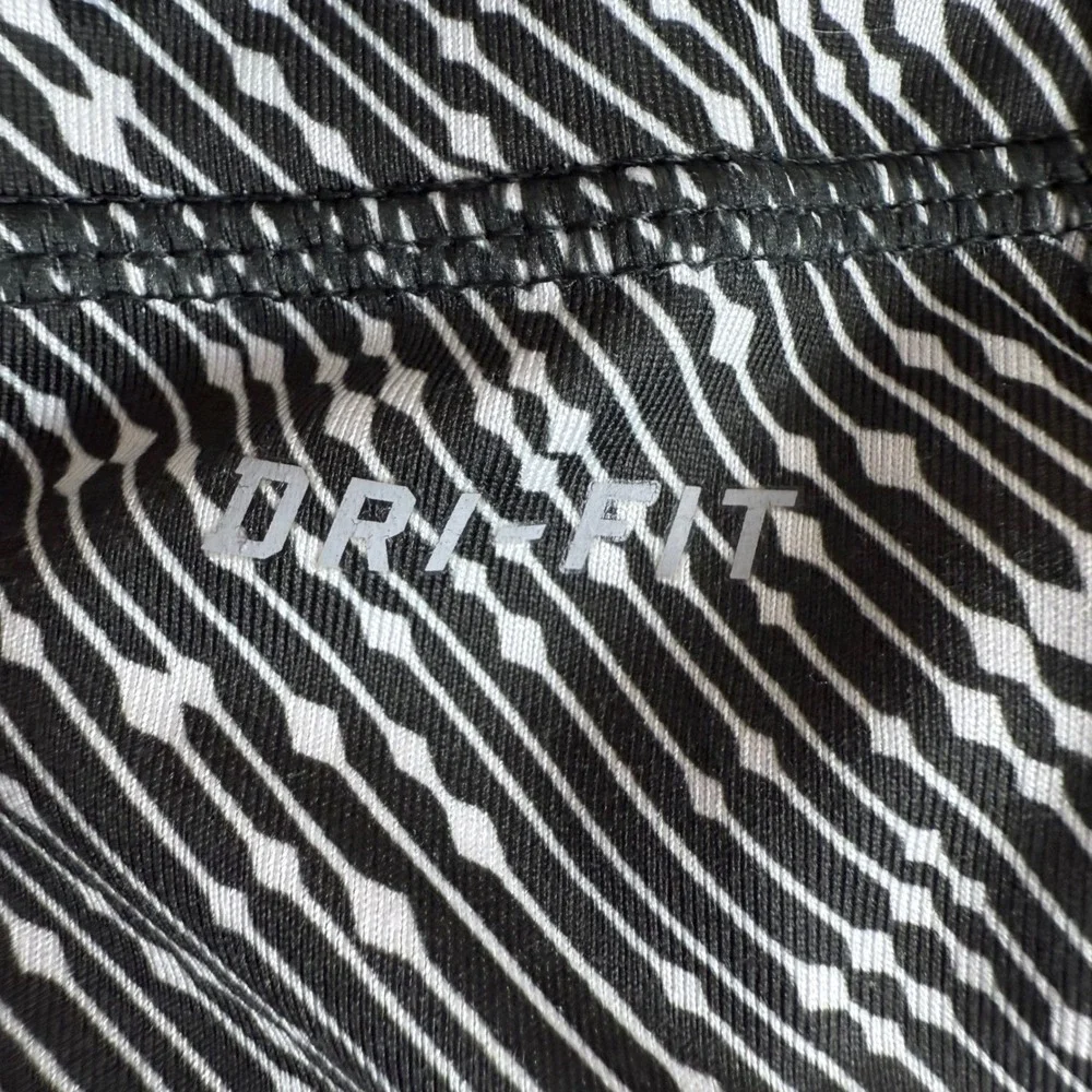 Nike Dri Fit Medium Running Cropped Leggings‎ Black White Patterned Women's